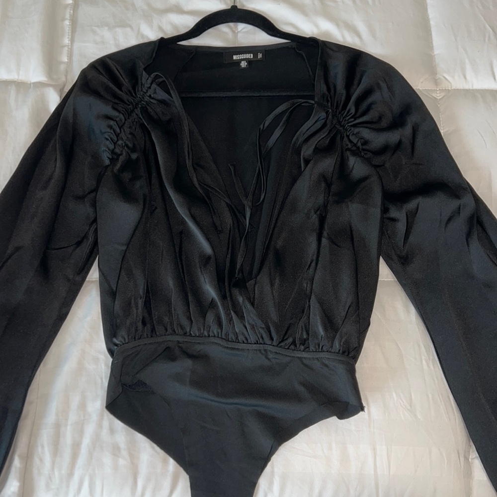 BLACK BODYSUIT